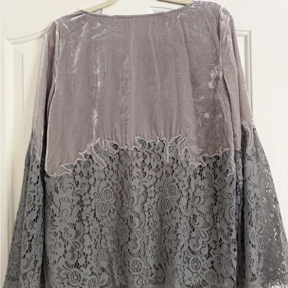Sundance Silver Gray Velvet Lace Long-Sleeve Top - Picture 3 of 3